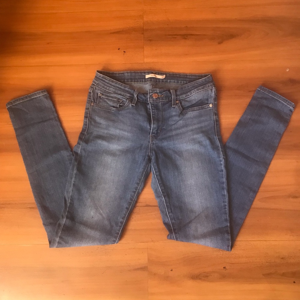 Levi jeans 711
